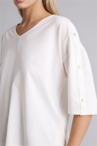 Relax Fit V-Neck Long Sleeve T-Shirt