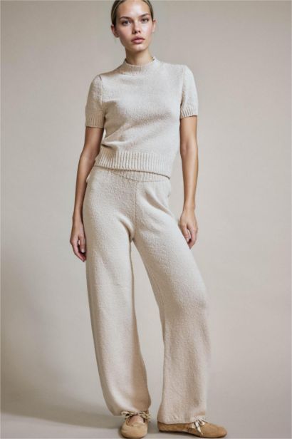 Брюки Relax Fit с нормальной посадкой и прямыми штанинами