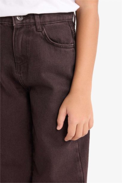 Boy Wide Leg Straight Leg Jeans