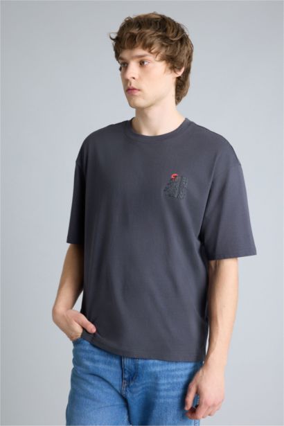 Man Short Sleeve T-Shirt