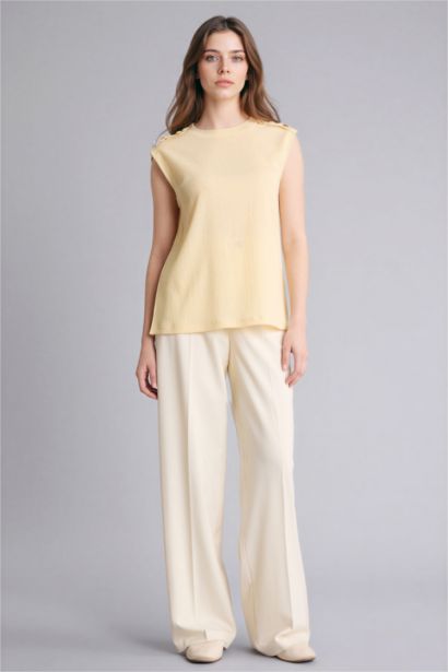 Футболка Regular Fit из ткани букле с круглым вырезом и коротким рукавом