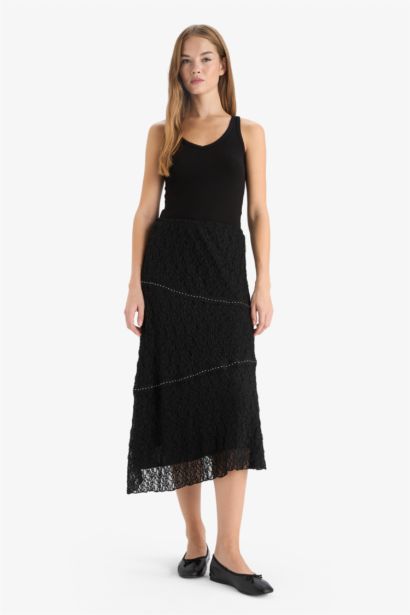 تنورة قصير بالدانتيل قصة A بخصر عادي