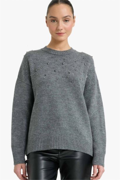 Oversize Fit Crew Neck Embroidered Knitwear Pullover