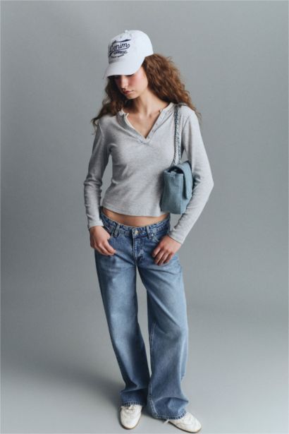 Woman Long Sleeve T-Shirt