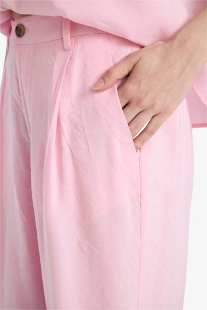 بنطلون نسيج مشروط وايد ليج برجل واسع بجيب مزدوج