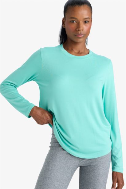 Standart Fit Bisiklet Yaka Sporcu Uzun Kollu Tişört