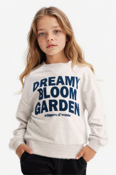 Relax Fit Crew Neck Sweatshirt