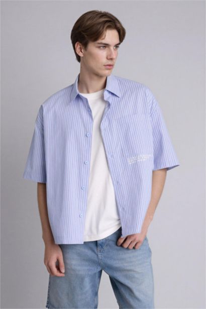 Boxy Fıt Polo Yaka Baskılı Çizgili Kısa Kollu Gömlek