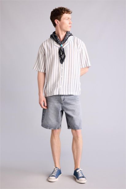 Boxy Fıt Apaş Yaka Çizgili Kısa Kollu Gömlek