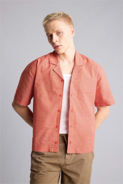 Boxy Fit Wowen Fabrics Short Sleeve Shirt