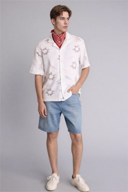 Boxy Fıt Apaş Yaka Baskılı Kısa Kollu Gömlek