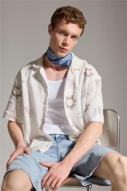 Boxy Fit Printed Short Sleeves Shirt