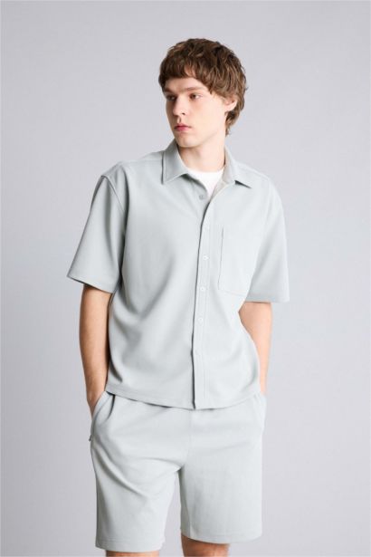 Рубашка Boxy Fit из эластичной ткани