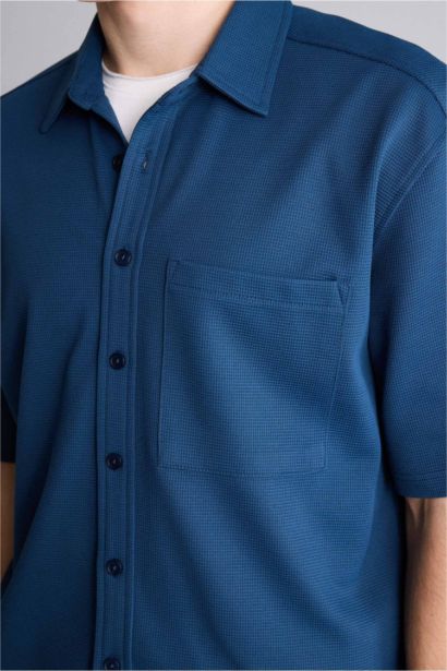 Рубашка Boxy Fit из эластичной ткани