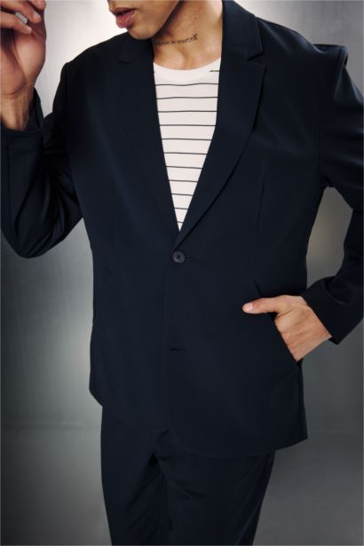 Teknik Kumaştan Esnek Blazer Ceket