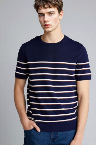 Man Short Sleeve T-Shirt