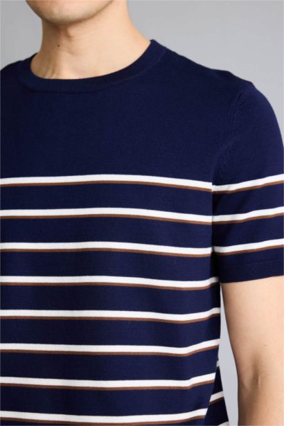 Man Short Sleeve T-Shirt