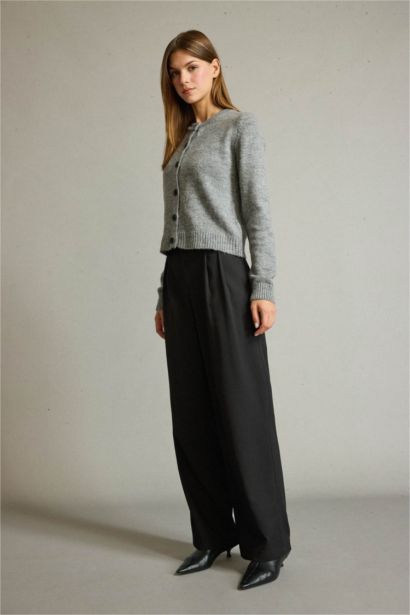 Relax Fit Normal Bel Düz Paça Pantolon