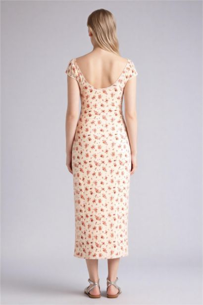 Облегающее платье макси из ткани букле на бретельках с цветочным узором