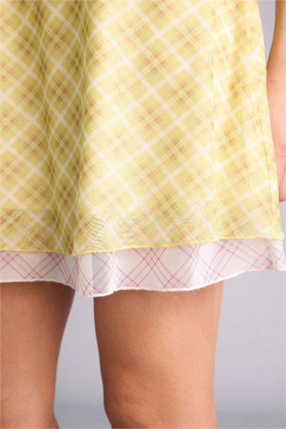 Платье с коротким рукавом мини с горловиной халтер в клетку Ажурная