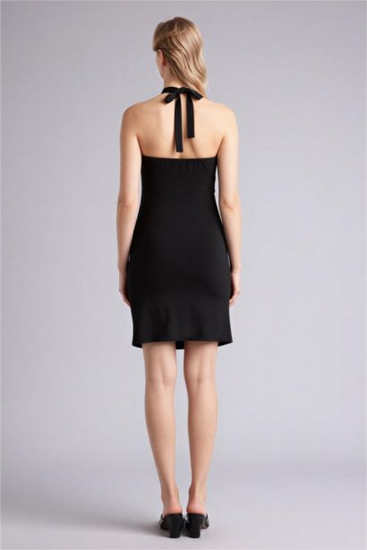 Платье с коротким рукавом мини Платье bodycon с горловиной халтер