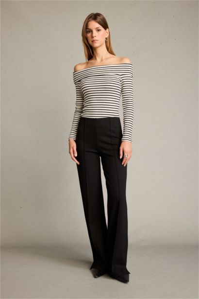 Omzu Açık Çizgili Uzun Kollu Bluz