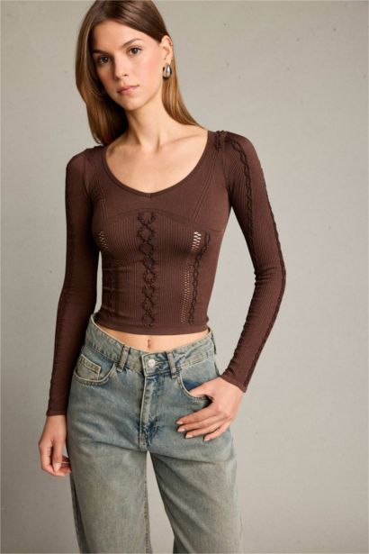 Fitted V Yaka Uzun Kollu Tişört