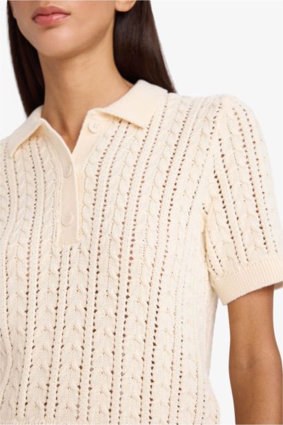 Пуловер стандартного кроя с поло воротником из трикотажа для женщин