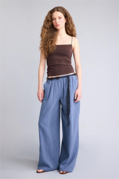 Муслиновые брюки Wide Leg стандартной длины с нормальной посадкой и деталью кармана