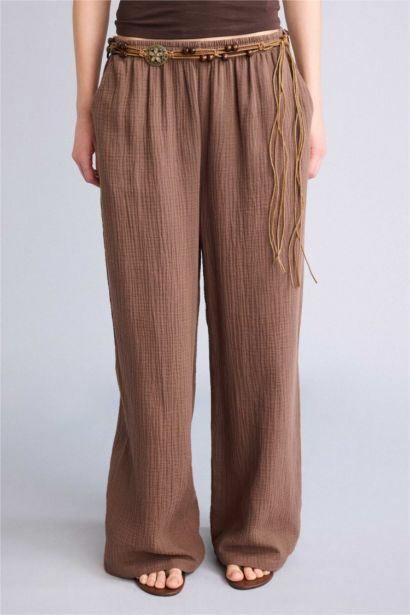 Муслиновые брюки Wide Leg стандартной длины с нормальной посадкой и деталью кармана