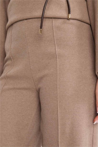 Wide Leg Regular Hem Trousers