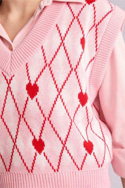 يلك صوف قصة عادية بياخة V بطبعة قلوب