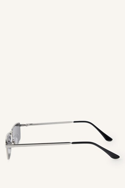 Man Rectangular Metal Sunglasses