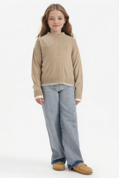 Girl Regular Fit Crew Neck Pullover