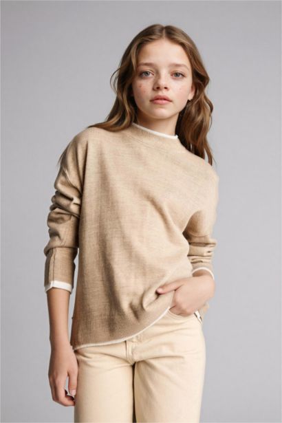Girl Regular Fit Crew Neck Pullover