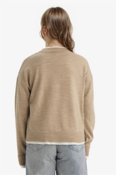 Girl Regular Fit Crew Neck Pullover