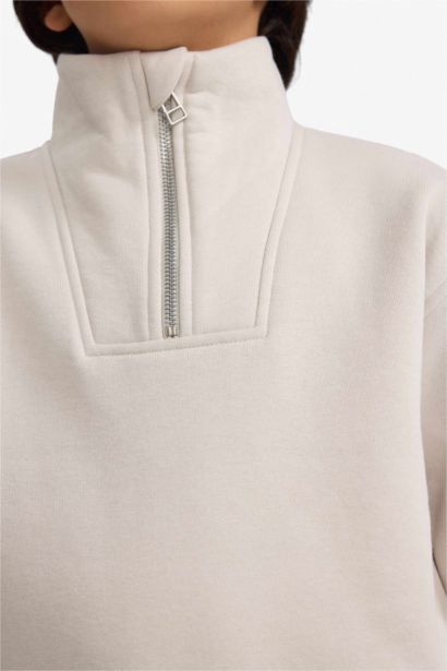 New Regular Fit Sweatshirt