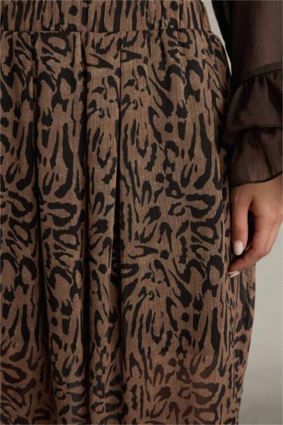 Relax Fit Leopard Chiffon Trousers