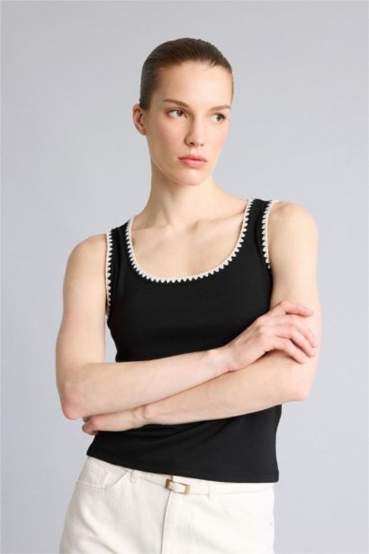 Slim Fit Ribana Round Collar Tank Top