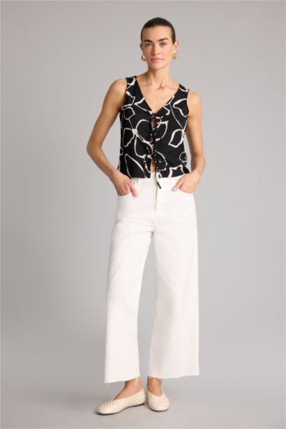 Regular Fit V-Neck Tank Top