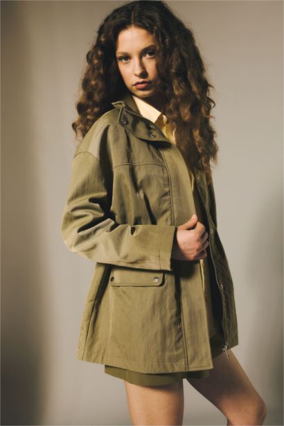 جاكيت مقاوم للماء قصة عادية بياخة عالية