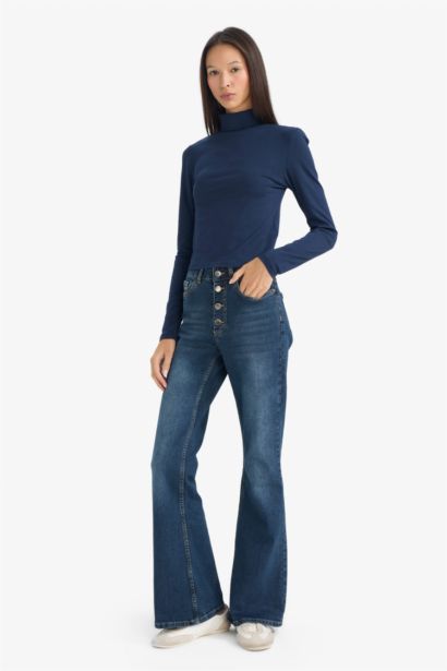 تيشيرت كم طويل مخصر بياقة عالية