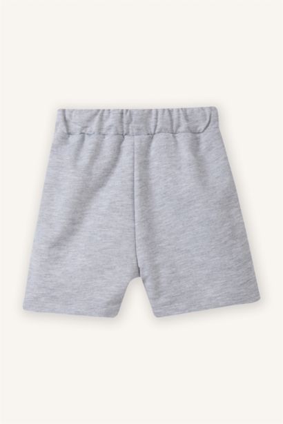 شورت بيبي اولادي بطبعة شعار قماش خفيف قصة عادية