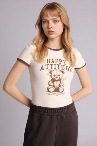 Футболка Fitted в рубчик с принтом и коротким рукавом