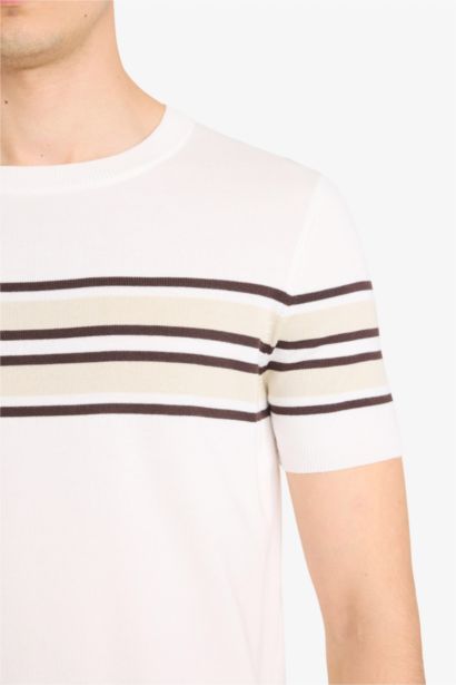 Standard Fit қысқа жеңді футболка