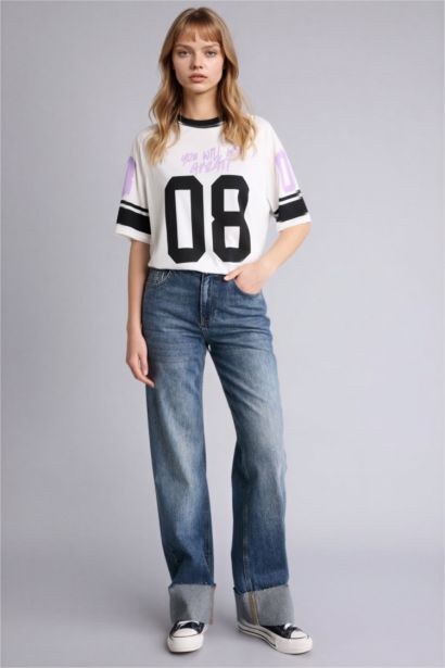 Футболка оверсайз с круглым вырезом принтом и коротким рукавом