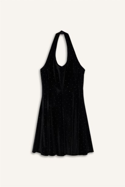 فستان قصير مخمل بياخة هالتر