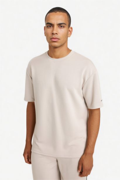 Boxy Fit қысқа жеңді футболка