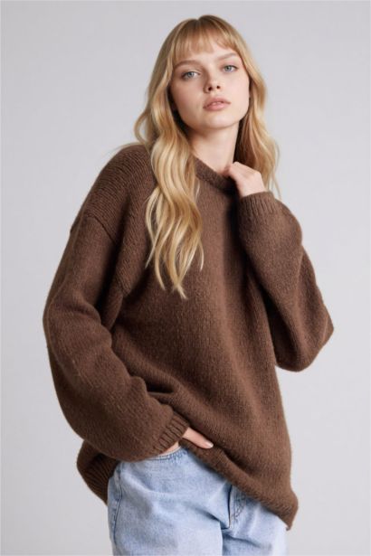 Oversize Fit Crew Neck Pullover