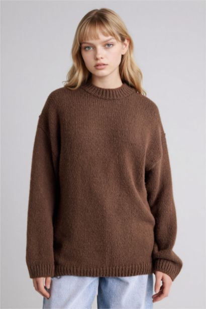 Oversize Fit Crew Neck Pullover